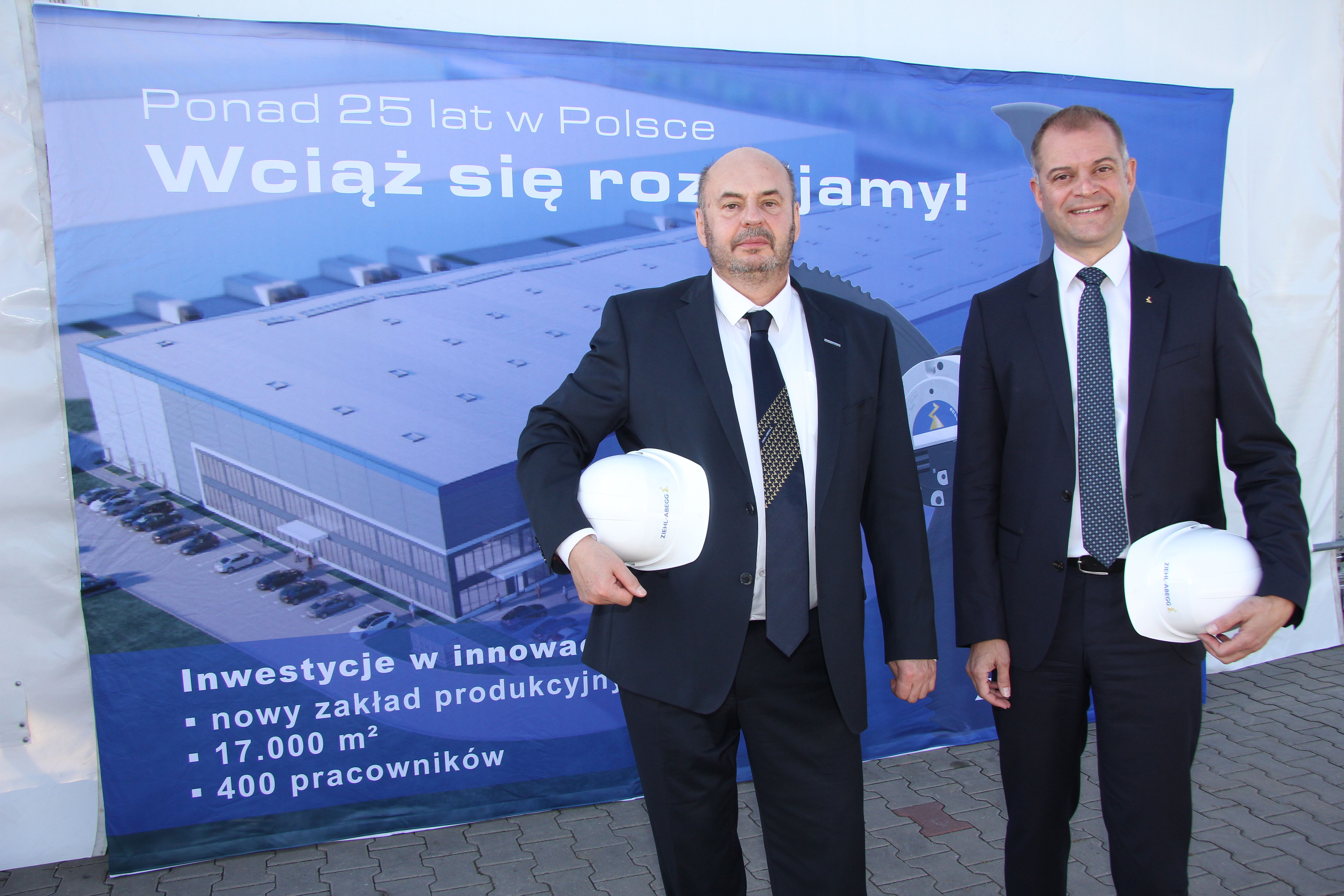Joachim Ley (global Chief Operating Officer) and Adam Korzybski (Managing Director at Ziehl-Abegg Poland) giving a presentation of the project in the south-east of Lodz.