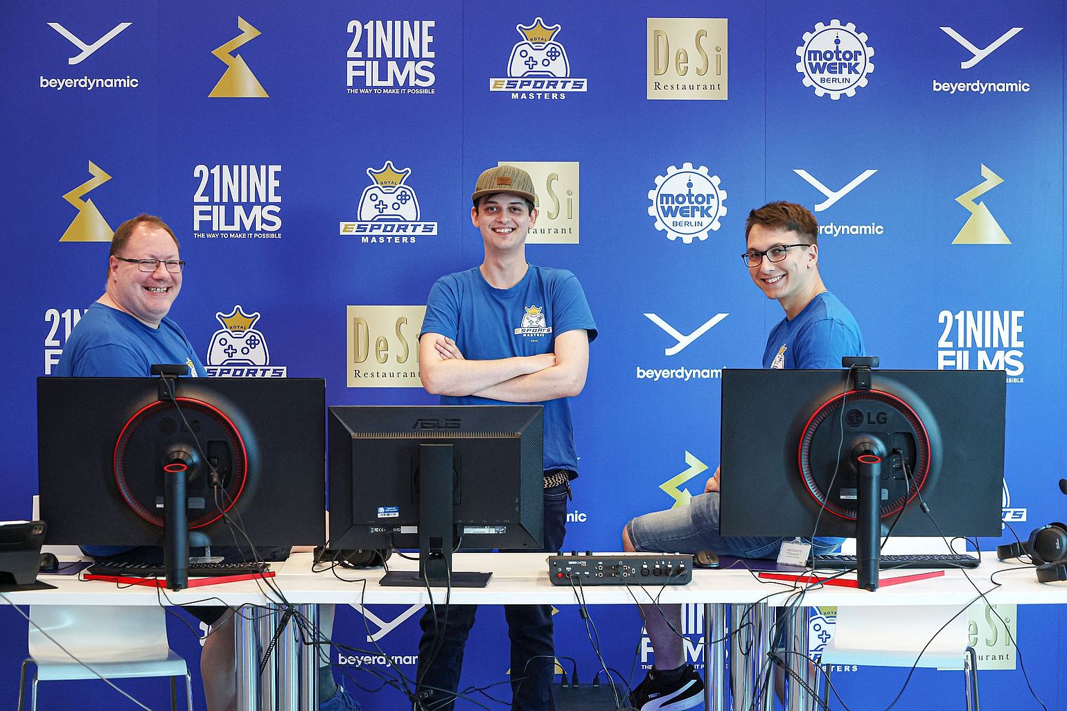 3 Männer am Tag des ZIEHL-ABEGG eSports Turniers