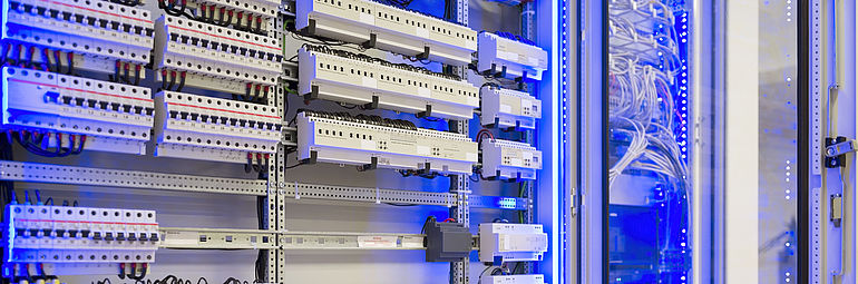 electronic control cabinet with fuses